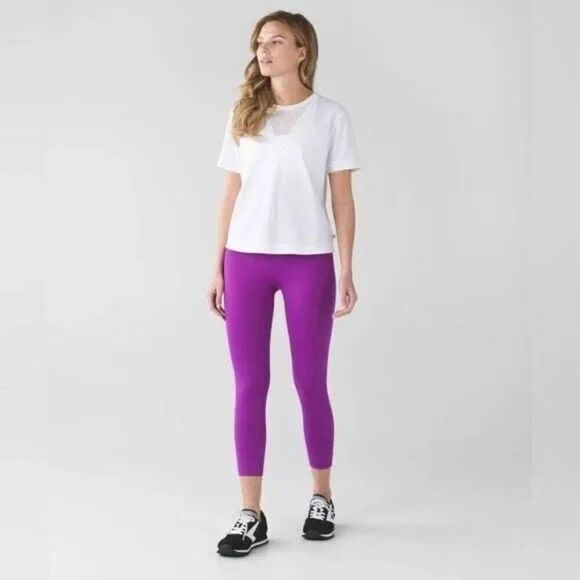 Lululemon Zone in Crop Purple Leggings Size 6 - Picture 3 of 15